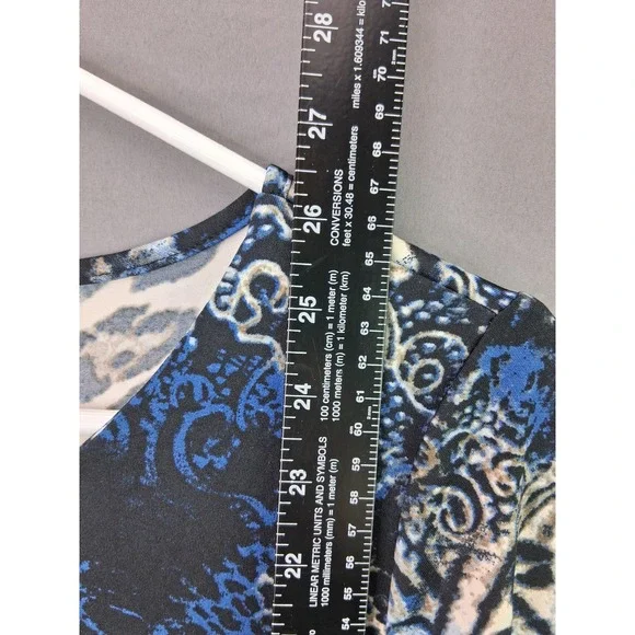 Mandy Evans Tunic Top Womens Medium Blue Animal Print Sharkbite Hem 3/4 Sleeve - Picture 3 of 6